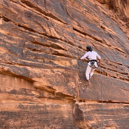 rock climbing wadi rum jordan